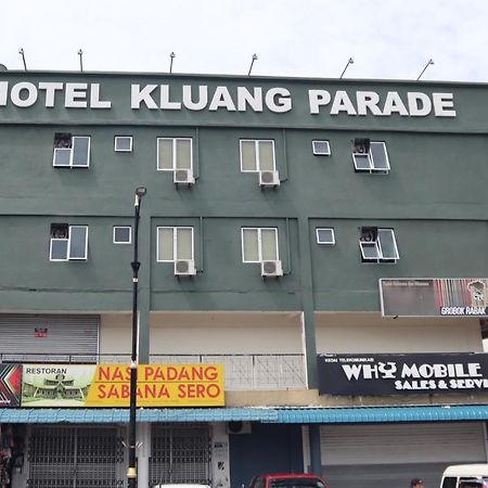 Room V at Kluang Parade Bagian luar foto