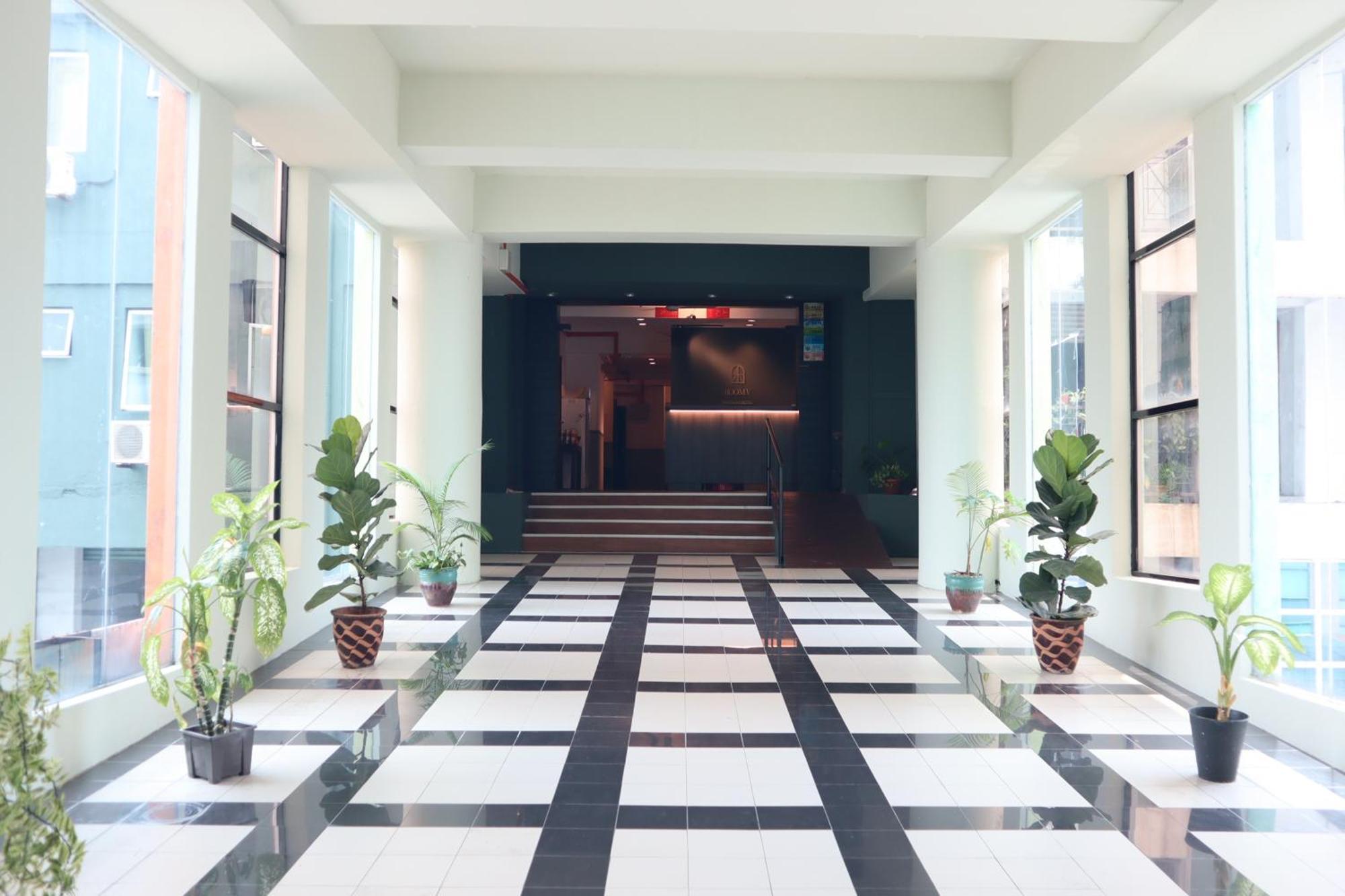 Room V at Kluang Parade Bagian luar foto